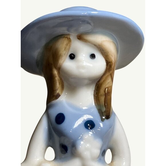 Vintage Hand-Painted Porcelain Bell With Blue White with Hat & Roses Design - Picture 8 of 11